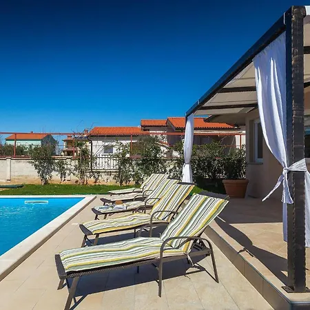 Holiday home Rudi *