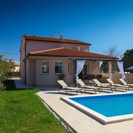 Holiday home Rudi